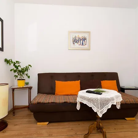 فندق مبيت وإفطار Garden 3*