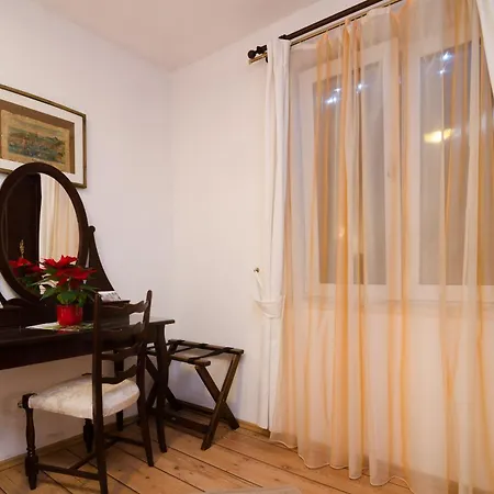 Garden فندق مبيت وإفطار دوبروفينك