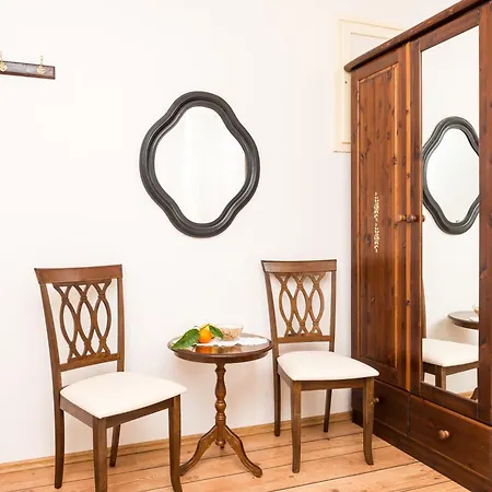 فندق مبيت وإفطار Garden 3*