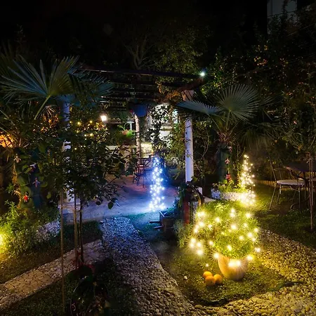 Garden 3*