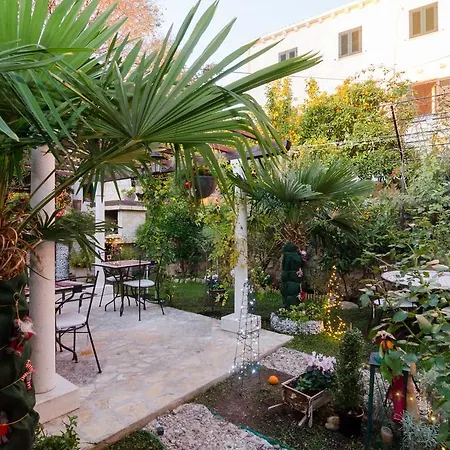Garden فندق مبيت وإفطار
