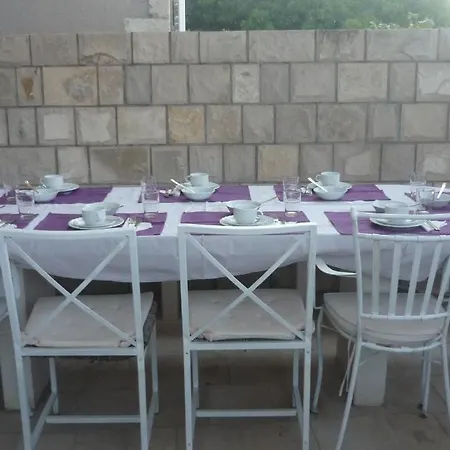 Oda ve Kahvaltı Garden 3*